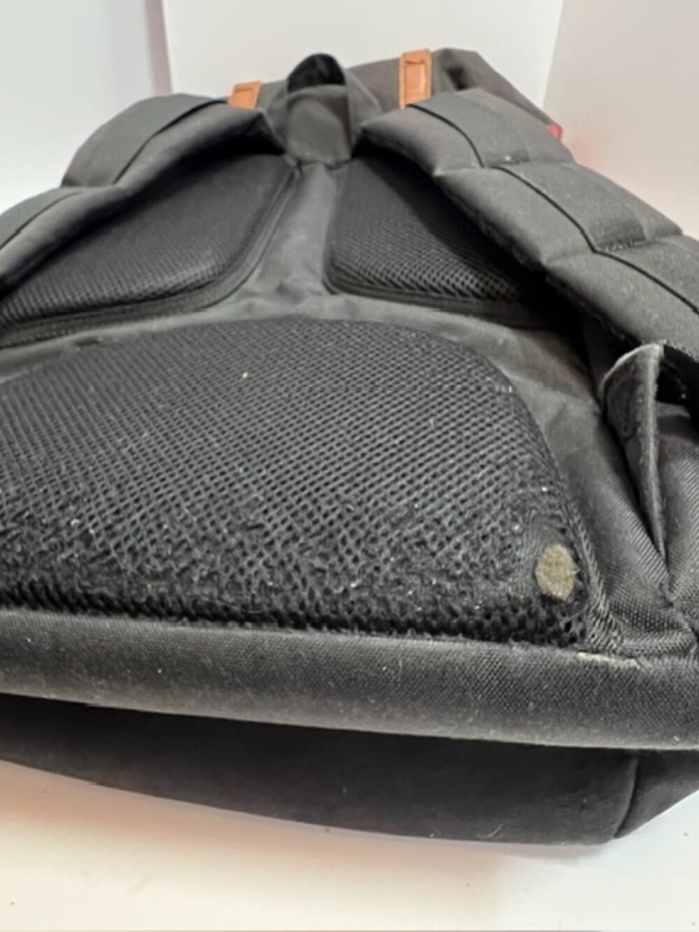The Herschel Supply Co Retreat Backpack w/Laptop Slot Drawstring Closure Black - Picture 15 of 16